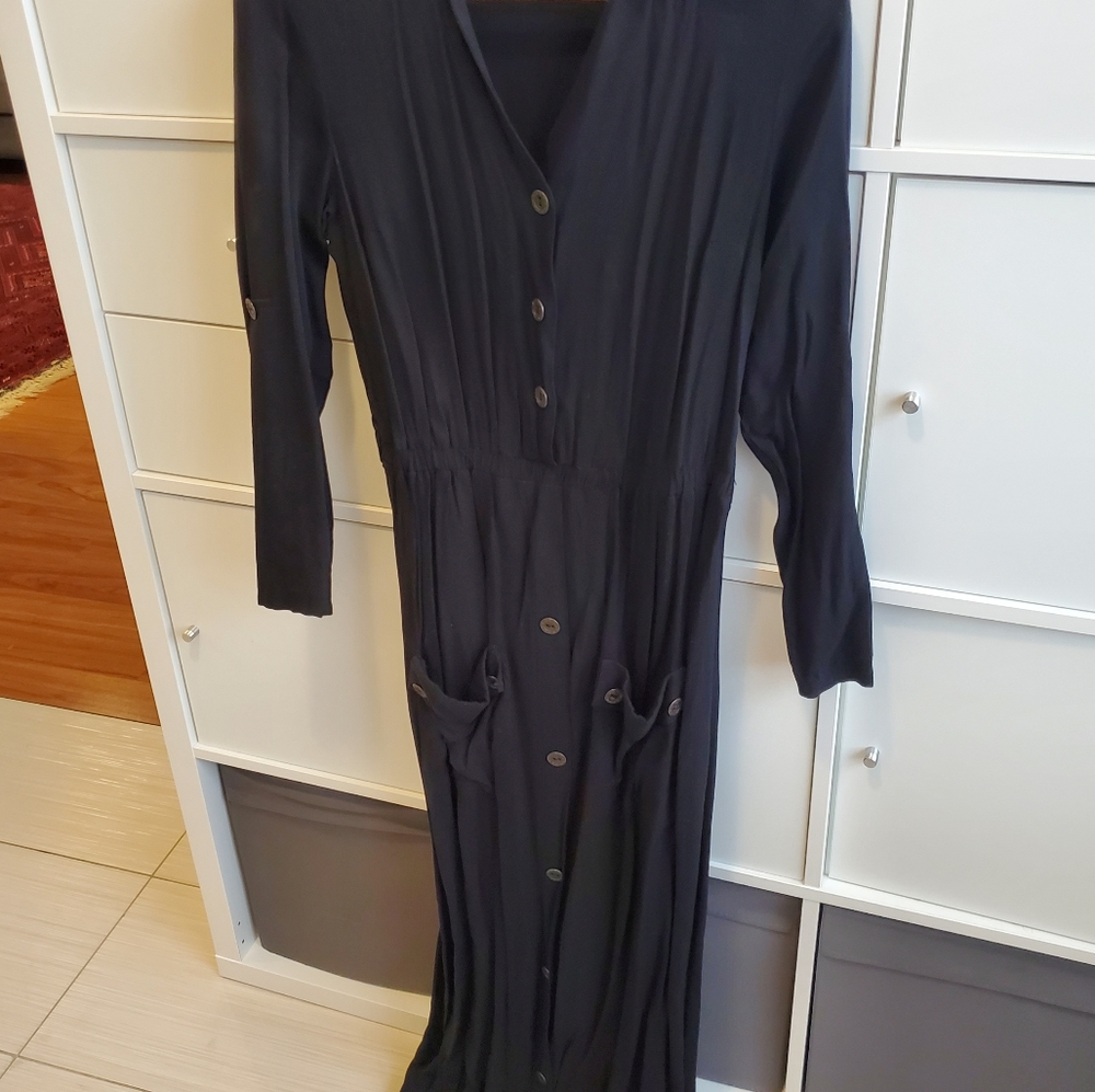 Long black dress - Picture 2 of 3